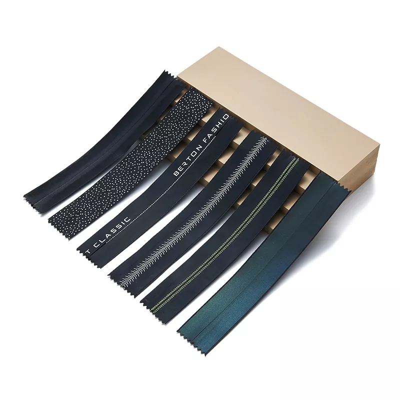 Водостойкая пластиковая молния